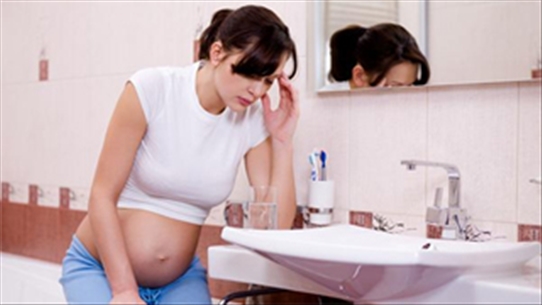 Cảm cúm khi mang thai phải làm sao để không ảnh hưởng thai nhi