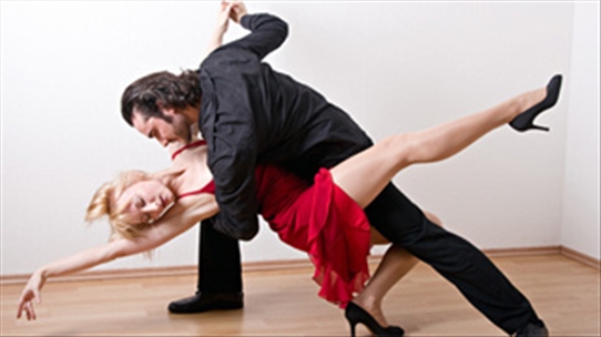 Lợi ích tuyệt vời của khiêu vũ: Tại sao bạn không thử?