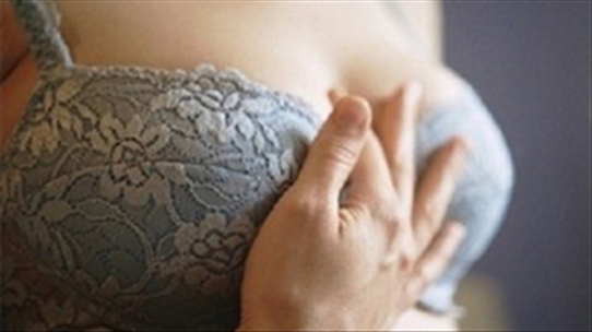 Ngực to lên là dấu hiệu bạn đang mang thai liệu có đúng không?