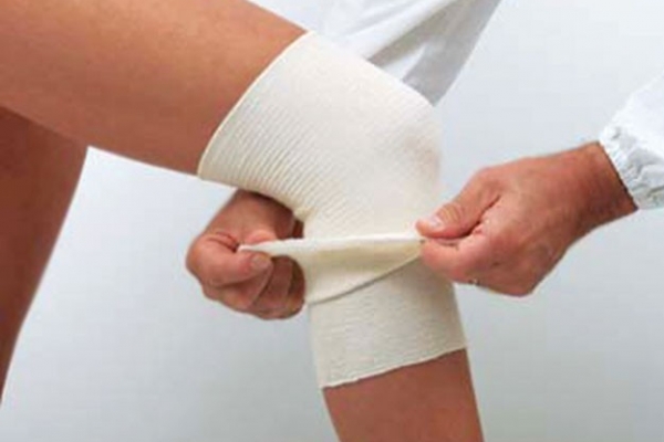 Suy tĩnh mạch chân: nguyên nhân, triệu chứng và cách điều trị