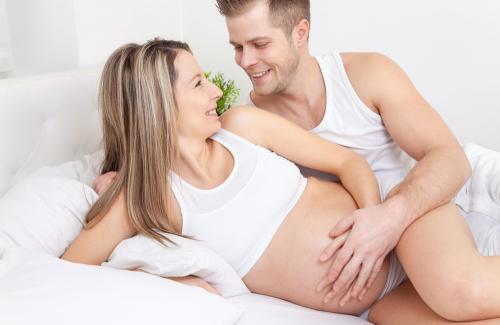 Quan hệ khi mang thai tháng thứ 4 có an toàn không? Cùng tìm hiểu nhé!