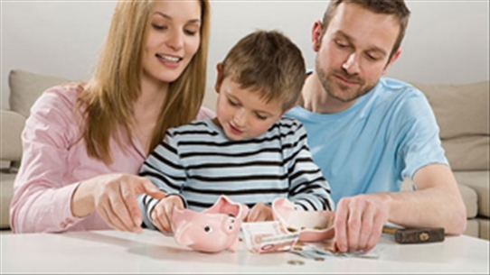 Những lý do cho thấy bạn cần dạy cho trẻ nhỏ biết về tiền bạc