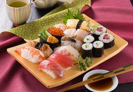 Những lợi ích bất ngờ khi ăn sushi không phải ai cũng biết