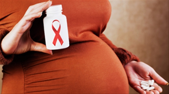 Phụ nữ nhiễm HIV: Đừng từ bỏ hi vọng làm mẹ khi còn có cơ hội