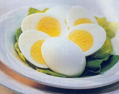 Người tăng huyết áp có cần kiêng ăn trứng hay không?