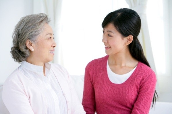 Những điều cần lưu ý khi chăm sóc người cao tuổi, bạn nên biết