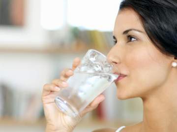 Nên chọn nước uống như thế nào để an toàn cho sức khỏe?