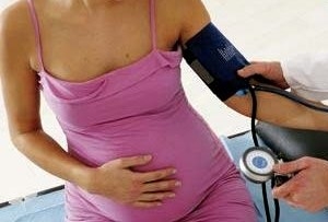 Nhận biết sớm tăng huyết áp khi mang thai, nguyên nhân do đâu?