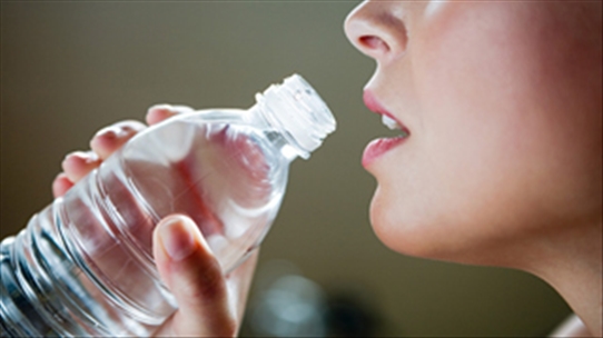 Cách uống nước để tránh bệnh tật vào mùa hè, bạn nên biết!