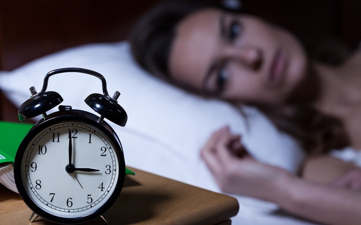 Cách khắc phục chứng mất ngủ để không ảnh hưởng tới công việc và sức khỏe?