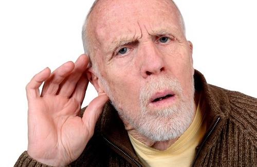 Xoa bóp chữa ù tai, điếc tai ở người cao tuổi, có thể bạn chưa biết
