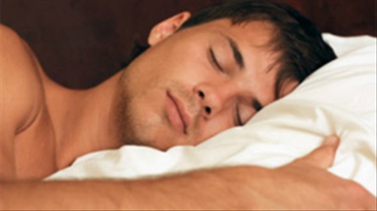 Bạn có biết: Vì sao chàng nên thường xuyên ngủ khỏa thân?
