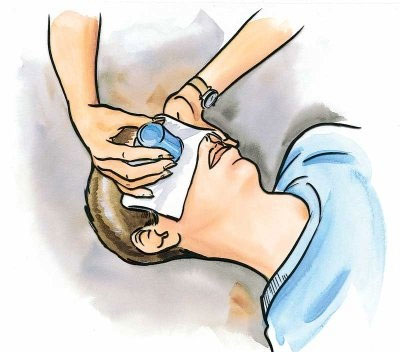 Mách bạn mẹo xử trí và phòng ngừa chấn thương mắt ở trẻ