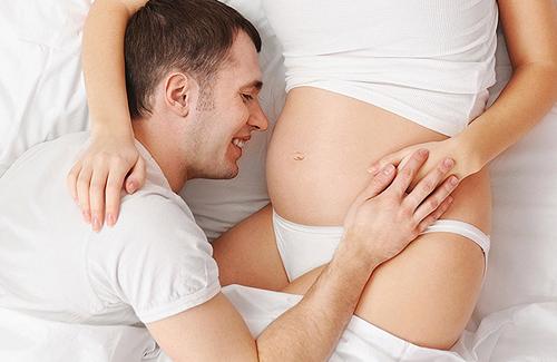 6 câu hỏi ai cũng thắc mắc về "chuyện ấy" khi mang thai