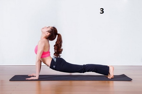 5 động tác yoga đánh bay mỡ bụng  mà các bạn nên xem