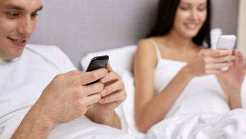 Smartphone có nguy cơ thui chột đời sống tình dục?