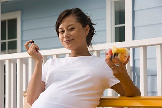 Dùng thực phẩm khi mang thai cần chú ý những vấn đề gì?
