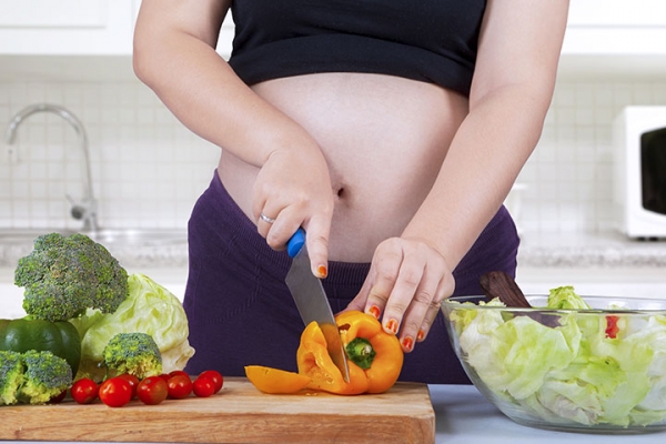 Mang thai đôi nên ăn uống như thế nào để tốt cho mẹ và bé