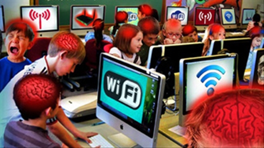 Cảnh báo: Khoa học vẫn đang tranh cãi tác hại của wifi với trẻ, bố mẹ nên...