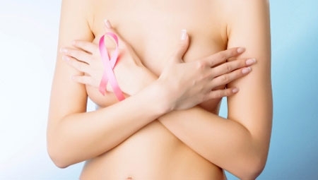 Cách đơn giản tự phát hiện sớm ung thư vú bạn nên biết