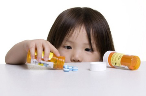 Cho trẻ uống thuốc viên như thế nào mới là đúng cách?