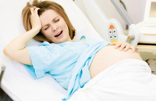 6 dấu hiệu thai nhi đã sẵn sàng cất tiếng khóc chào đời