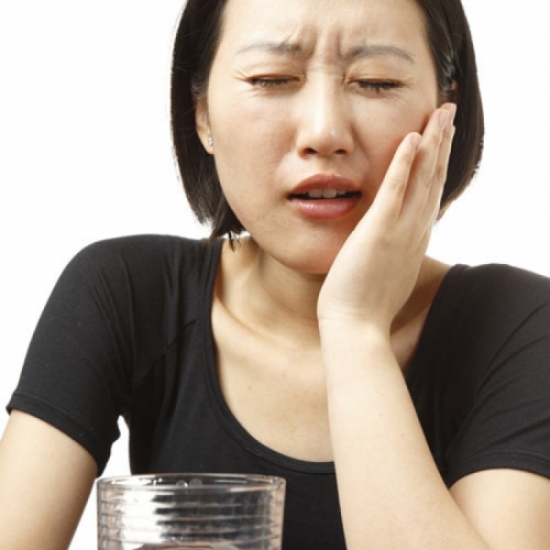 Điểm danh 8 vấn đề răng miệng bạn không nên bỏ qua