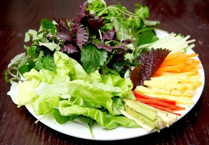 Hướng dẫn cách sử dụng rau thơm cho món ăn ngon, tránh kị nhau