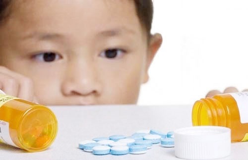 Cảnh báo: Lạm dụng kháng sinh, trẻ đối mặt với nhiều rủi ro