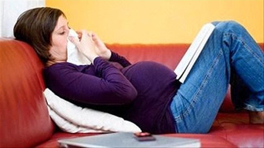 Ảnh hưởng của viêm mũi dị ứng đến mẹ bầu vô cùng phúc tạp, mẹ nên cẩn thận nhé!