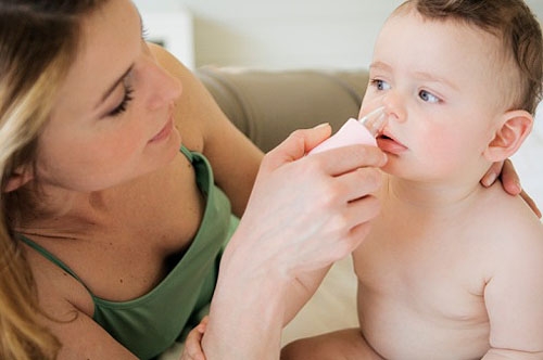 Cách vệ sinh khi mũi trẻ bị viêm giúp con luôn vui khỏe, phát triển toàn diện