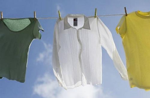Những mối nguy hiểm khi phơi quần áo trong nhà mà bạn chưa biết?
