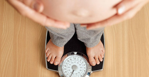 Giảm cân sau sinh: Ham giảm cân sau sinh = hại con