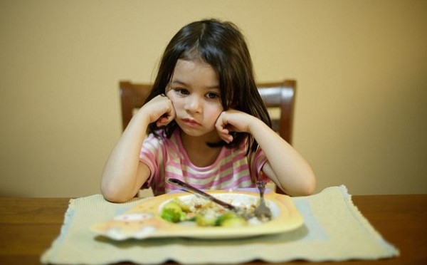 Những chế độ ăn cực nguy hiểm cho bé phụ huynh cần lưu ý