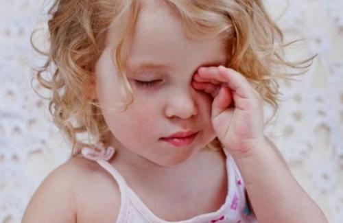 Đau mắt đỏ ở trẻ em - Cha mẹ cần hết sức lưu ý những vấn đề sau