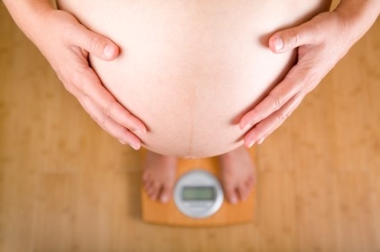 Tại sao mẹ béo phì khi mang thai sinh con dễ bị bệnh hen?