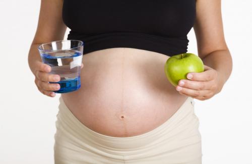 Bật mí cách làm tăng nước ối khi mang thai bà bầu cần nhớ