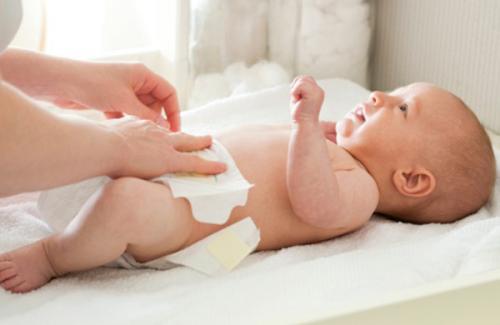 Tiêu chảy ở trẻ sơ sinh - những điều cha mẹ không thể bỏ lỡ giúp chăm con khỏe mạnh