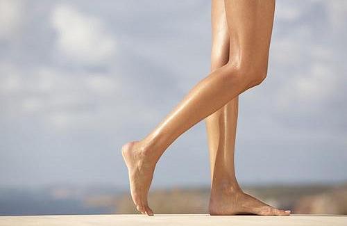 Chăm sóc sức khỏe đôi chân bằng biện pháp nào thì hiệu quả?