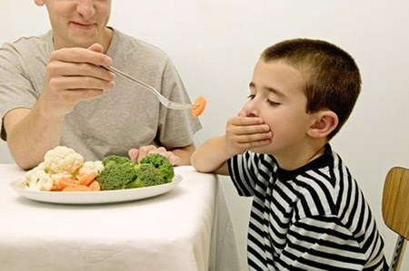 Cách chăm sóc trẻ biếng ăn: Cẩm nang chăm sóc trẻ biếng ăn
