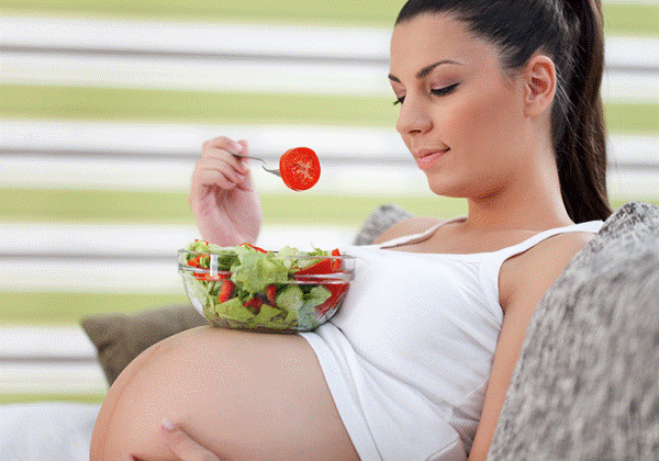 Dinh dưỡng thai kỳ: Mẹ bầu ăn gì để con thông minh và khoẻ mạnh?