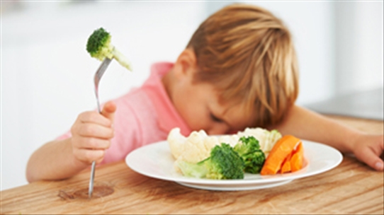 Cho trẻ uống thuốc chữa biếng ăn: Nên dùng loại nào?