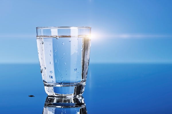 Hướng dẫn cách uống nước có lợi cho sức khỏe bạn đừng bỏ qua