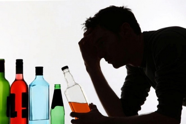 12 bệnh trọng liên quan đến rượu bạn cần chú ý đề phòng