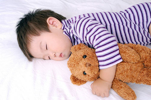 Những thói quen ngủ của trẻ cha mẹ cần hết sức chú ý