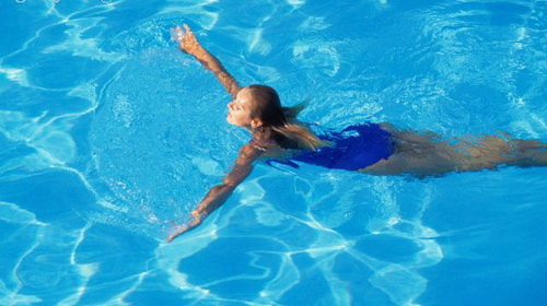 Hãy bơi để phòng bệnh và bảo vệ sức khỏe cho bạn trong mùa hè