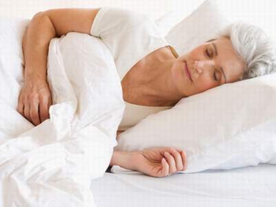 Bật mí bí quyết giúp người cao tuổi có giấc ngủ sâu