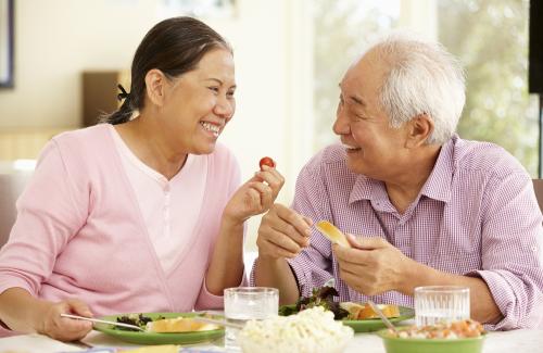 Chế độ dinh dưỡng người cao tuổi như thế nào là hợp lý?