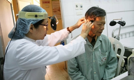 Bài thuốc điều trị chứng tai ù, tai điếc theo phương pháp Đông y