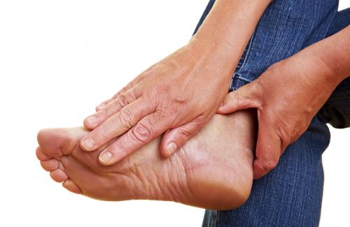 Bệnh phong thấp đổ mồ hôi tay chân - nguyên nhân gây bệnh